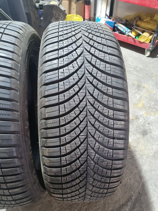 2 x Anvelope 215/55/R17 98w Goodyear Vector 4Seasons Gen-3 DOT 2022