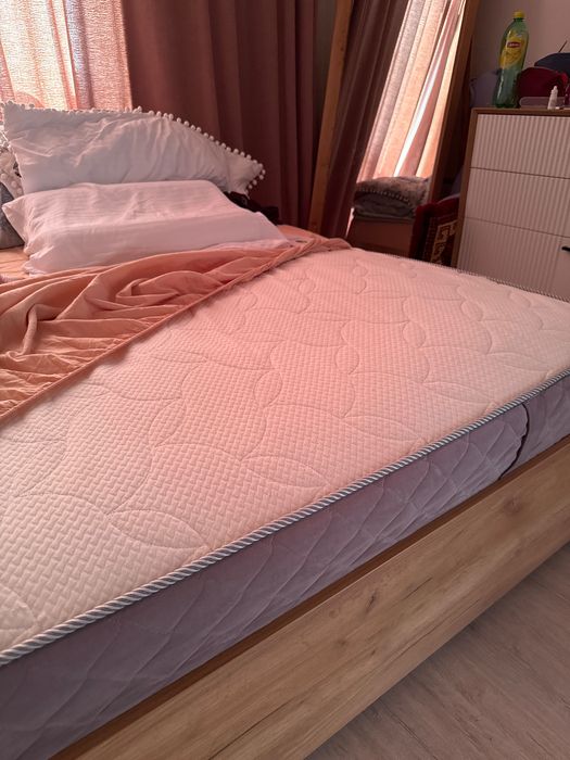 Матрас в хорошем состоянии