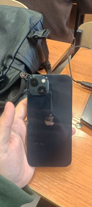 Айфон 13 128 Гб .