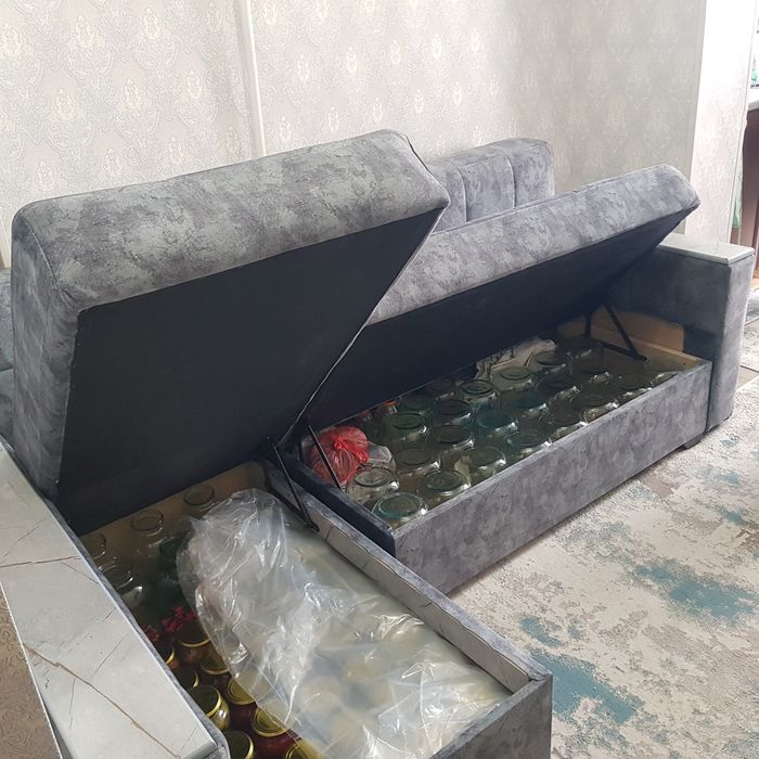 Диван сотилади. Холати янги. Деффекти йук