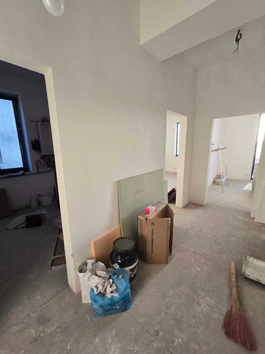 2комнатная квартира в кирпичной новостройке Сайрам метро Горького КС