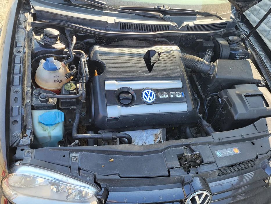 Capota/Bara fata/Usa fata/Usa spate/Stop Volkswagen Golf 4 1.6 fsi