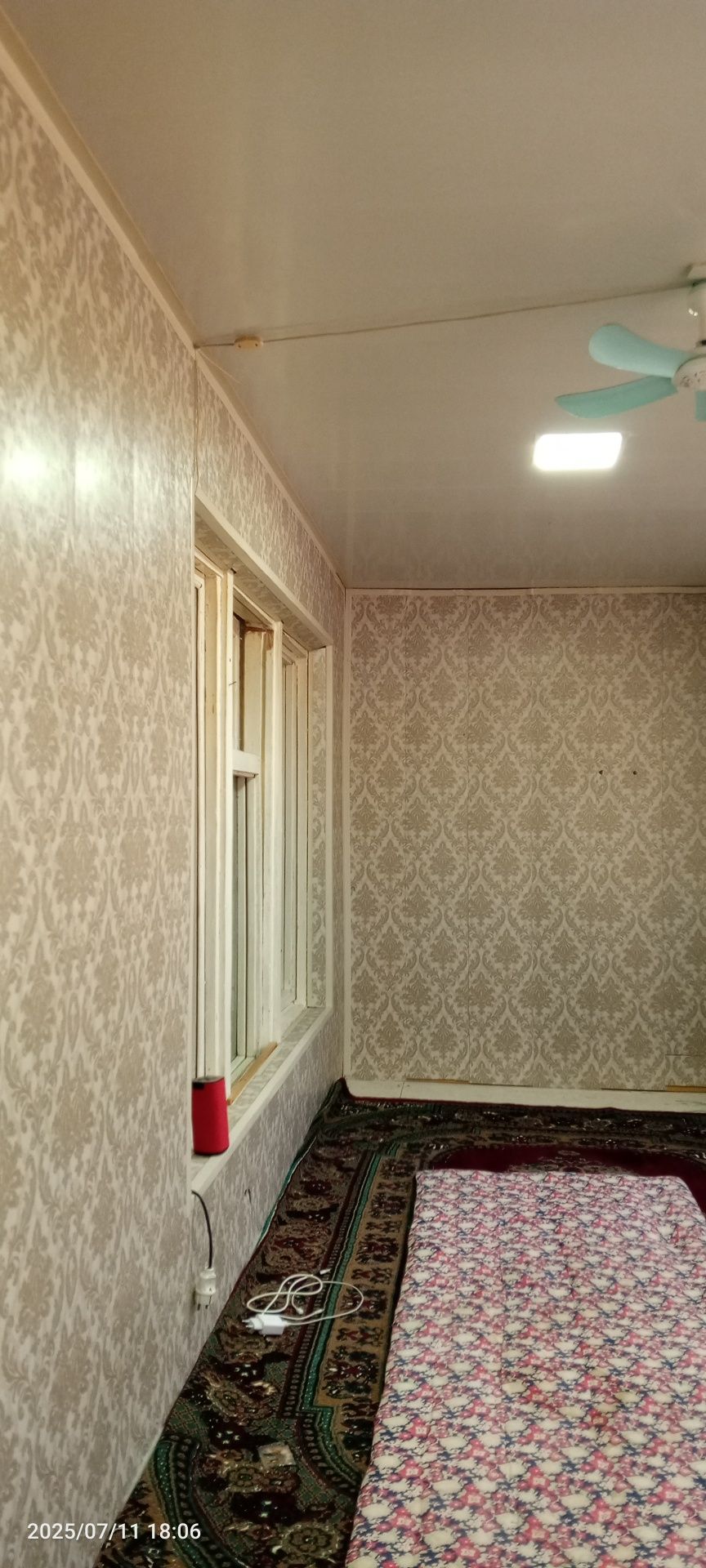 Срочно продаю квартиру 2 компания 1 этаж