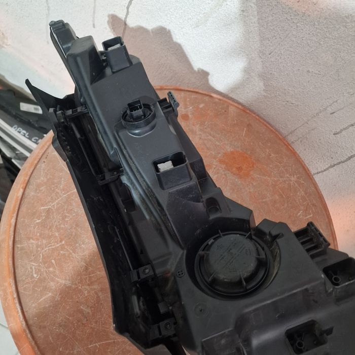 Hyundai Tucson 2022  десен фар дневна светлина