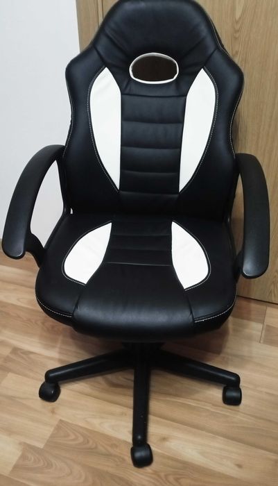 Геймърски стол черен