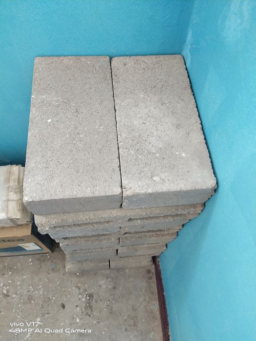 Отдам даром шлако блок.
