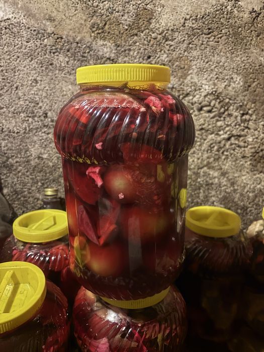 Vand muraturi , varza murata , peoeni murati