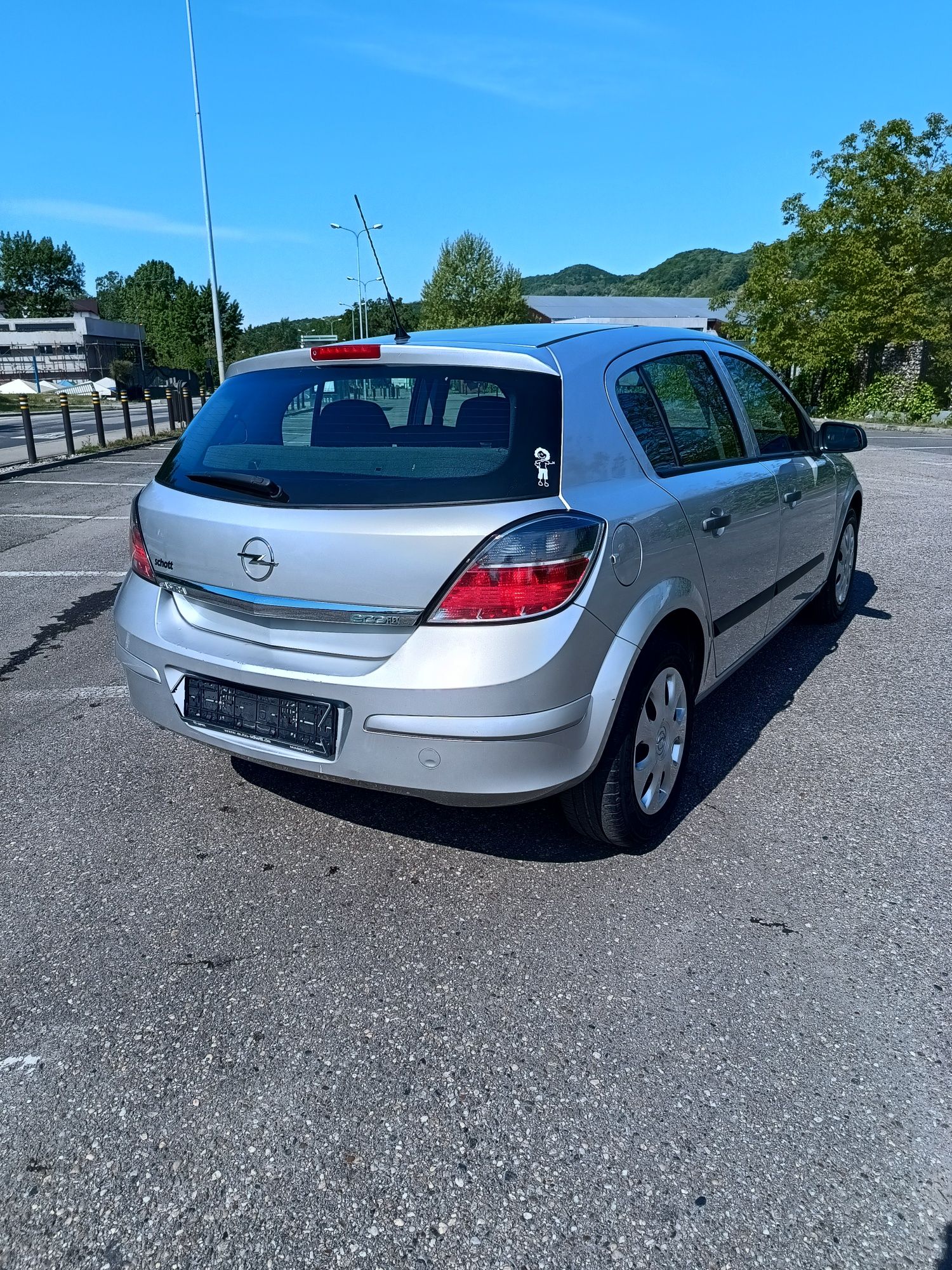 Opel Astra H 2009 întreținut!