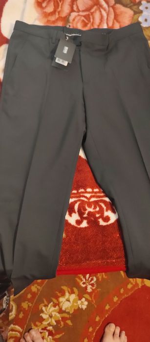 Pantaloni Boss și Pyrenex,preț negociabil