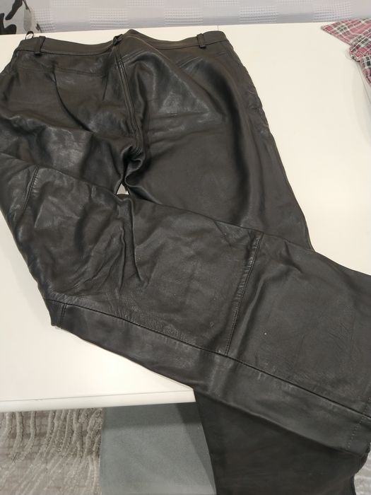 Яке, панталон и блуза-моторджийски