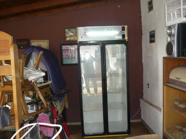 Хладилна витрина 765л.