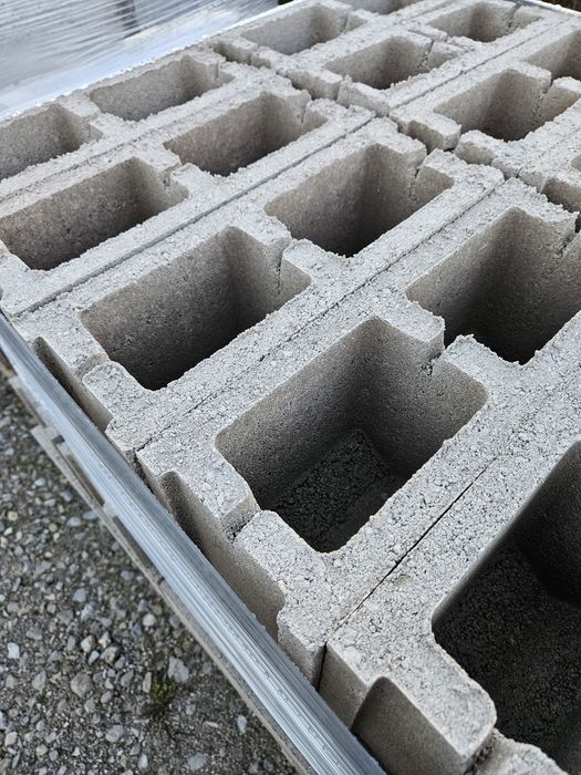 Бетонни павета, плочки и тухли