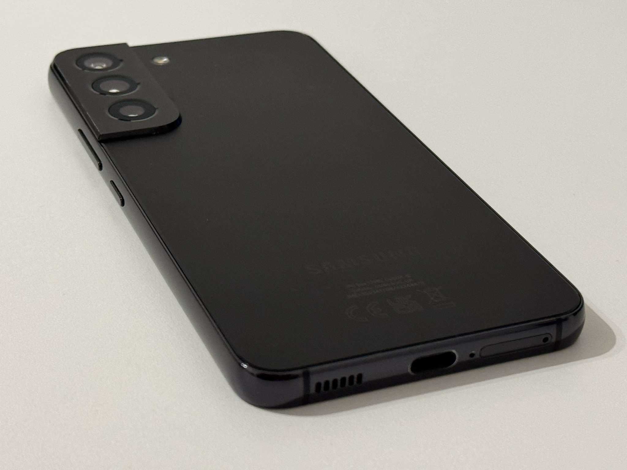 Бартер! Като Нов! Galaxy S22 Phantom Black (Черен)