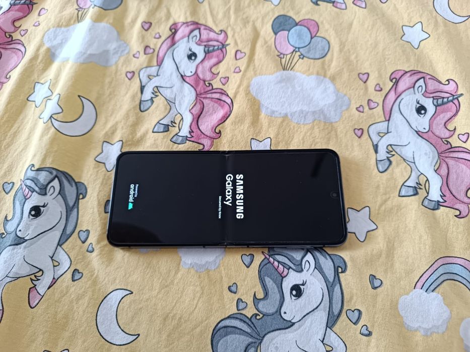 Vând Samsung zi flip 5