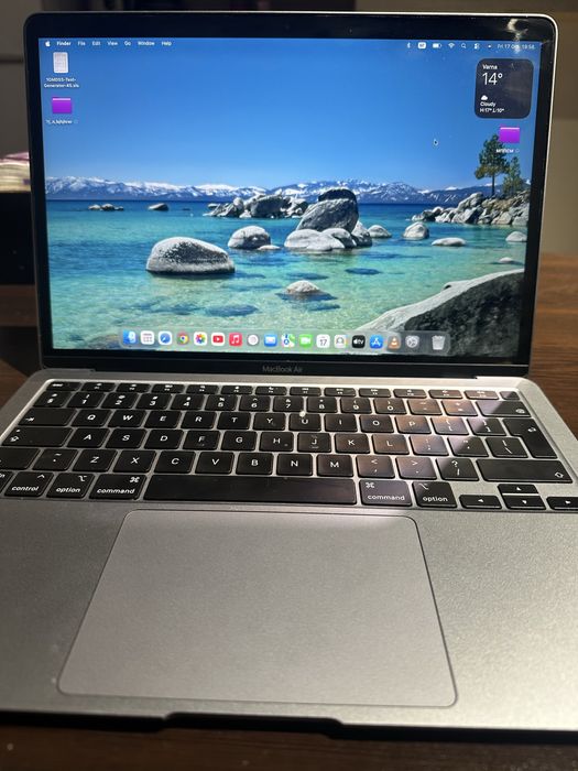 MacBook AIR M1 256GB