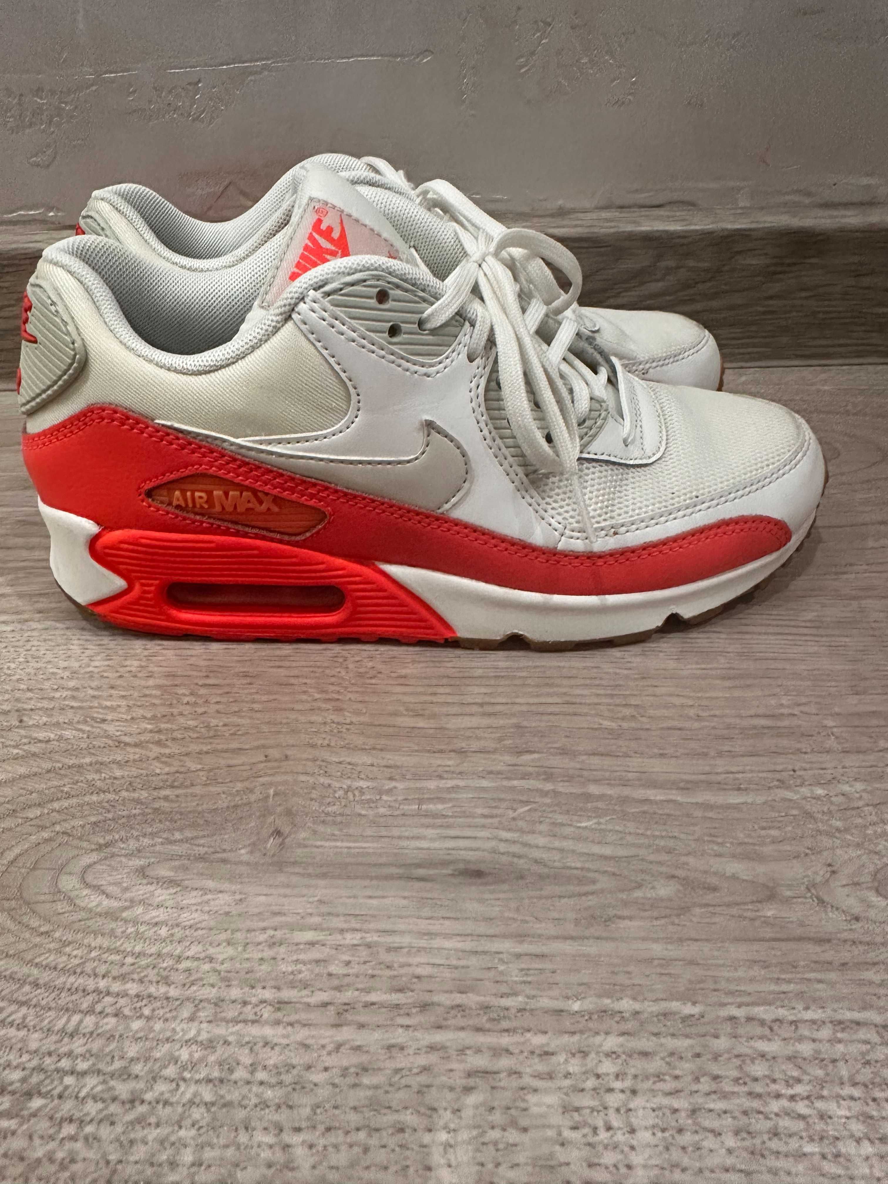 NIKE Air Max дамски маратонки 38.5