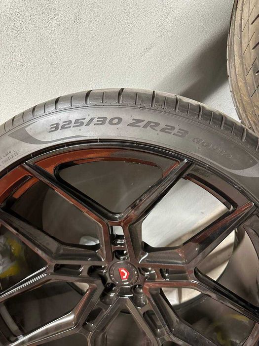 Vossen 23 ковани джанти EVO 4 Gloss Black