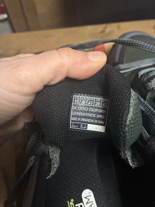 Нови мъжки маратонки SKECHERS, 43 номер