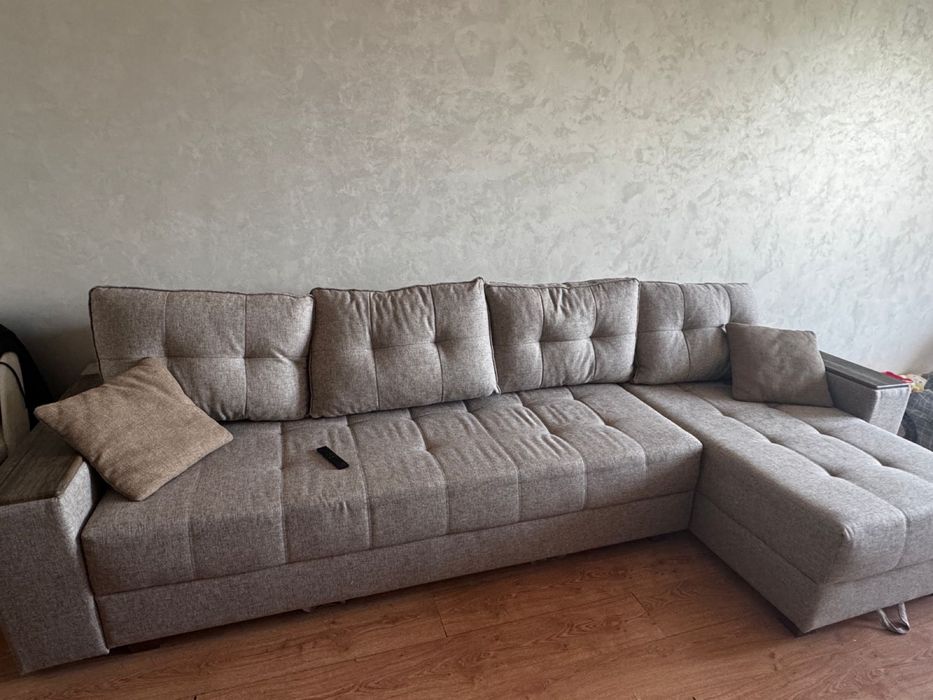 Продам диван в хорошем состоянии