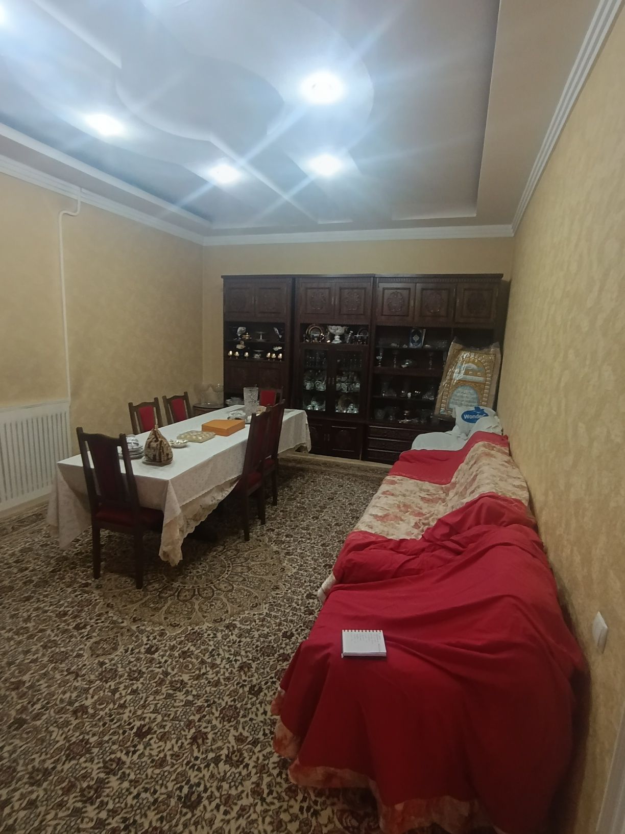 Uy sotiladi qoyliq 1massiv