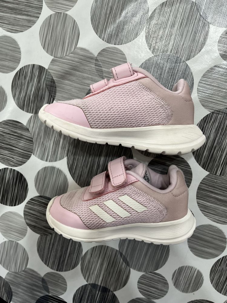 Маратонки adidas