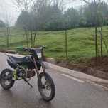 Vând cross 125cc huricane