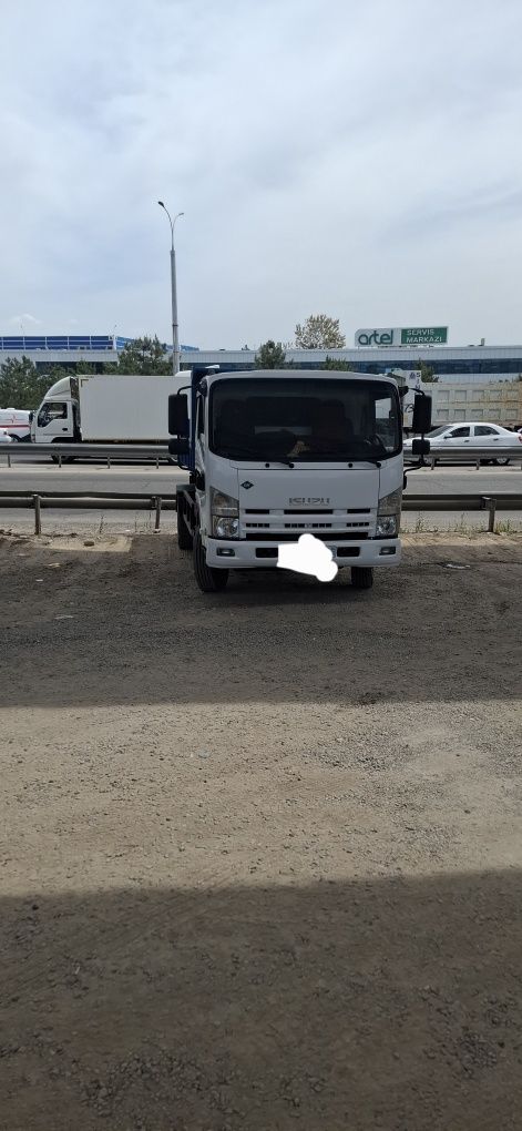 Исузу сенжи самасвал