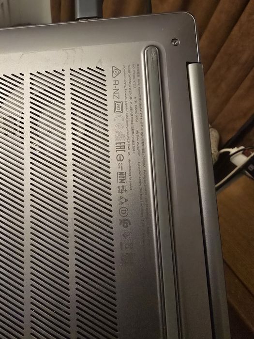 Laptop Leonovo Ideapad Pro 5 16APH8