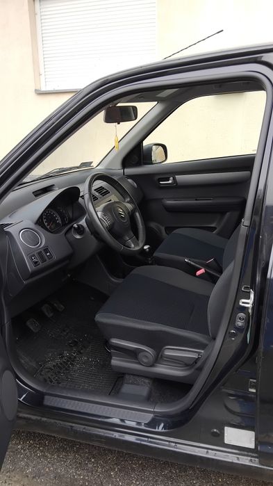 Suzuki swift  2010/ 40000 km reali