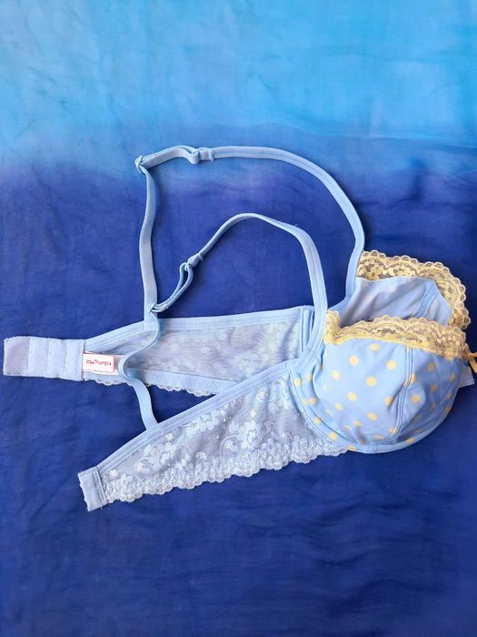 Triumph сутиен, бикини и дамски топ