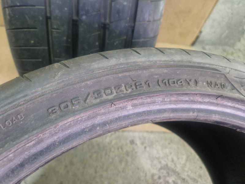 2 Goodyear R21 305/30
летни гуми
DOT1419