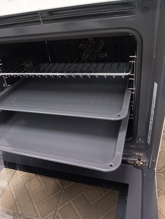 Свободно стояща печка с керамичен плот VOSS Electrolux 2годиниГаранция