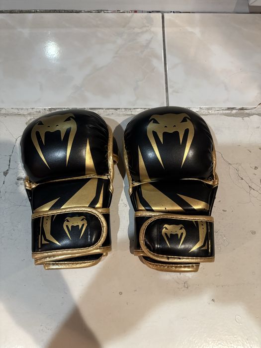 Продам перчатки для мма