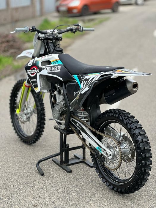 Vând Husqvarna FC 250 2021/Pornire buton/Mape+Tc Preț:4200€ neg!