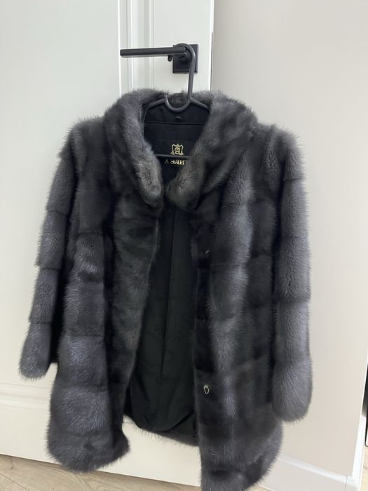 Шуба срочно продам