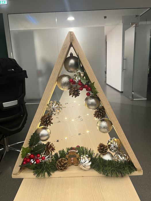 Коледна елха от дърво