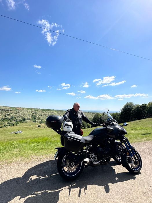 Vand/Schimb Yamaha Niken 2019 full si extra dotari , stare foarte buna