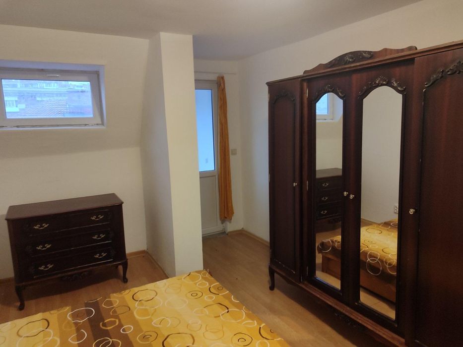 Дава се под наем Двустаен апартамент в Бургас, Център - 66 кв.м за 331.5 € - Снимка #2