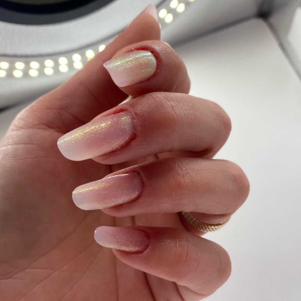 Unghii semi si gel