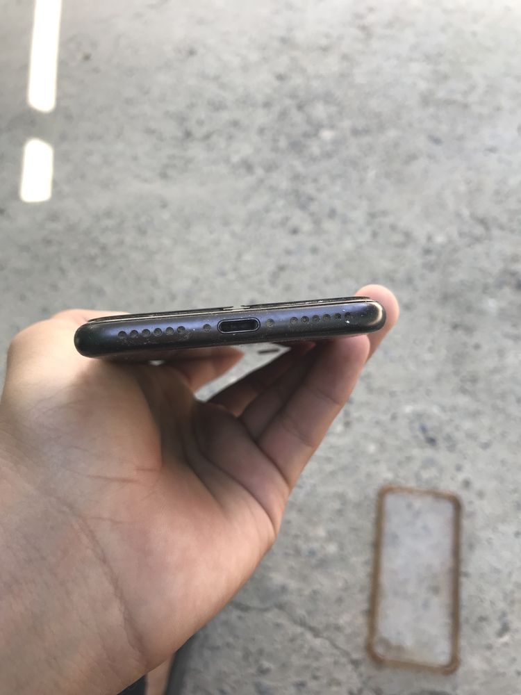 IPhone 8 ёмкость 83