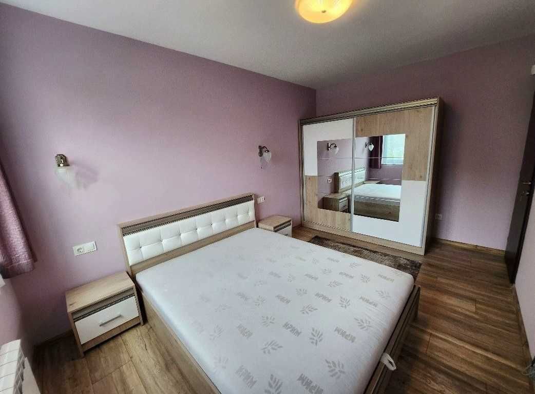 Дава се под наем Тристаен апартамент в София, Изгрев - 85 кв.м за 999 € - Снимка #2