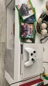 Xbox one S в отлично състояние