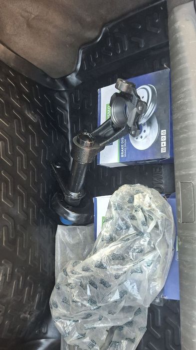 Кулак Поворотный Новый Янги  - Нексия