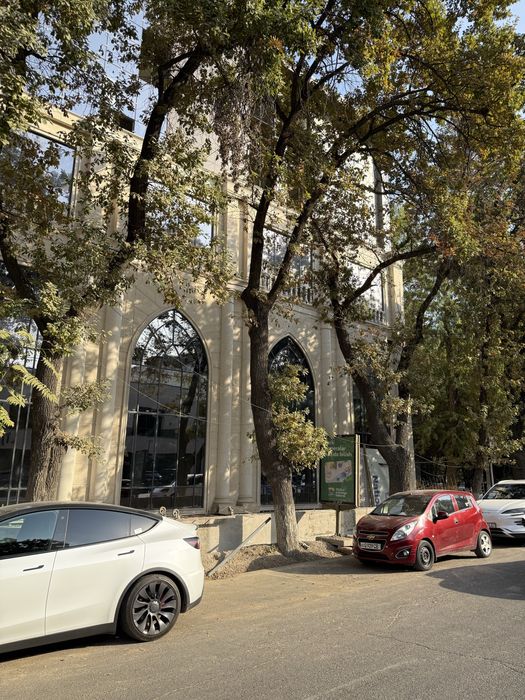 Коммерческое помещение 2 этаж 50кв/м новый торговый центр рядом Poytax