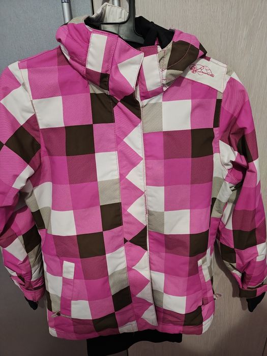 Детски ски екип в розово