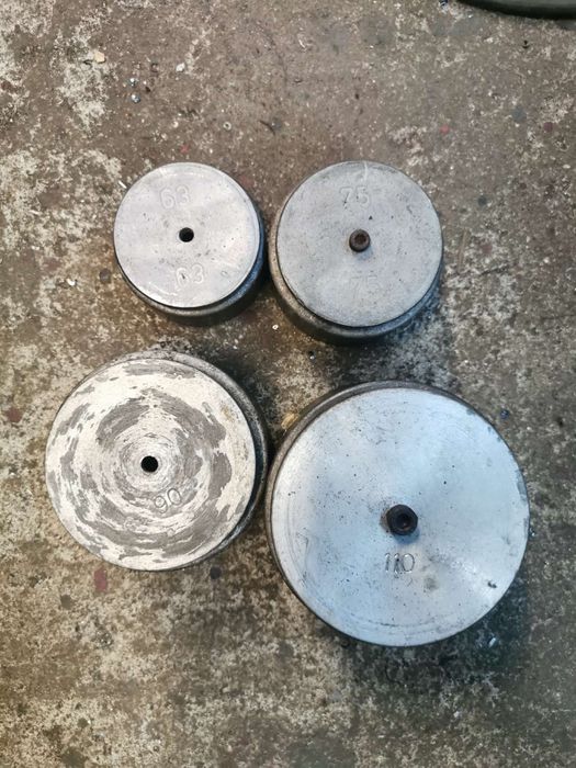 Vând servo motoraș și bacuri PPR