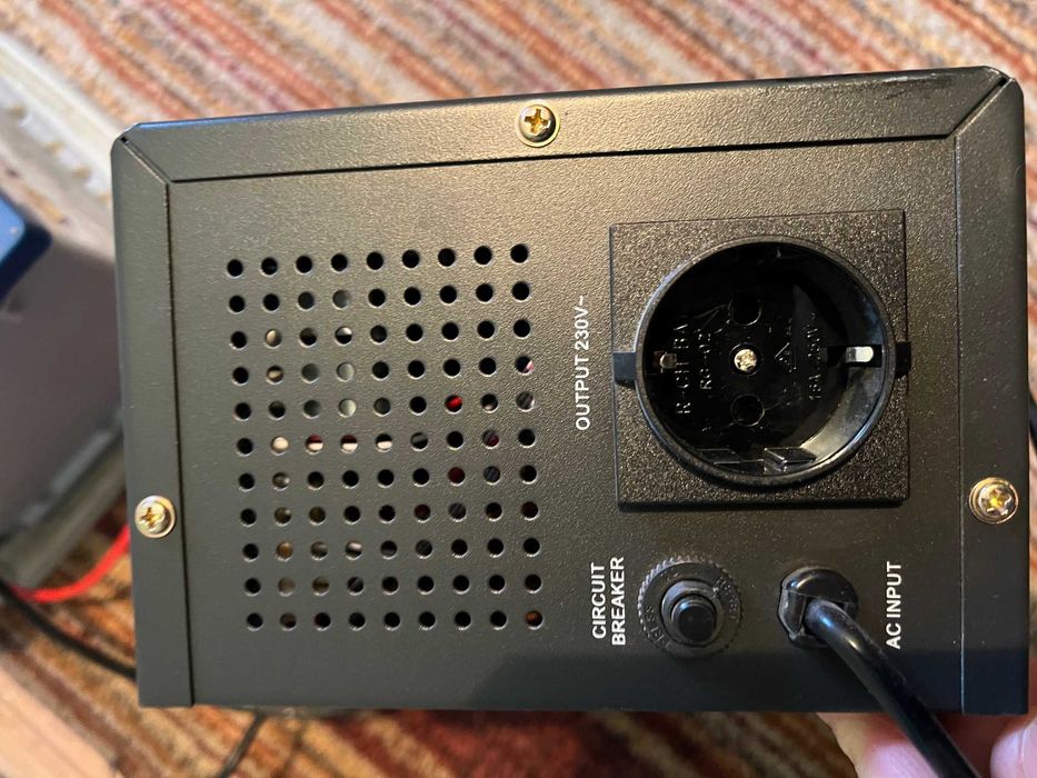 Pachet sursa stabilizatoare cu baterie