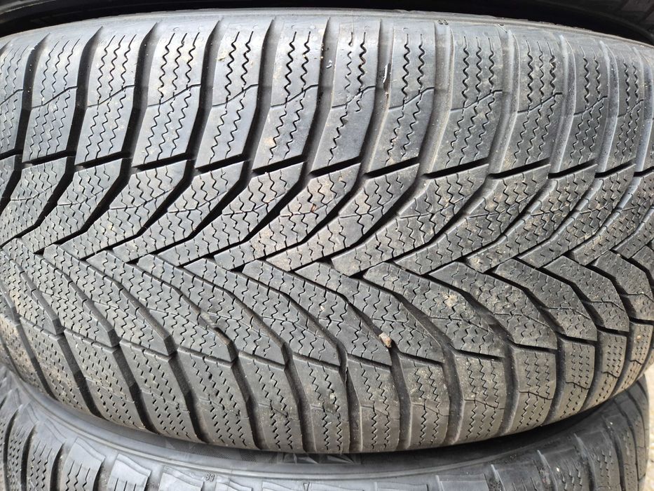 4 Anvelope de IARNA - 235/45/18 - NEXEN - Stare Foarte buna DOT 2019