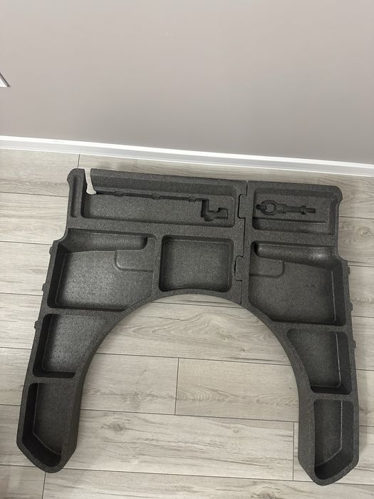 Кора за багажник Ford Mondeo MK4.5 facelift hatchback