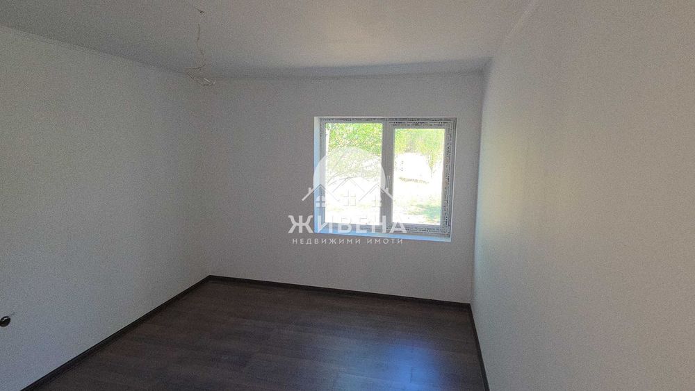 Продавам реновирана къща в с.Червенци, обл. Варна